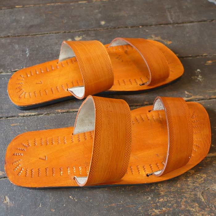 Sandaler i läder